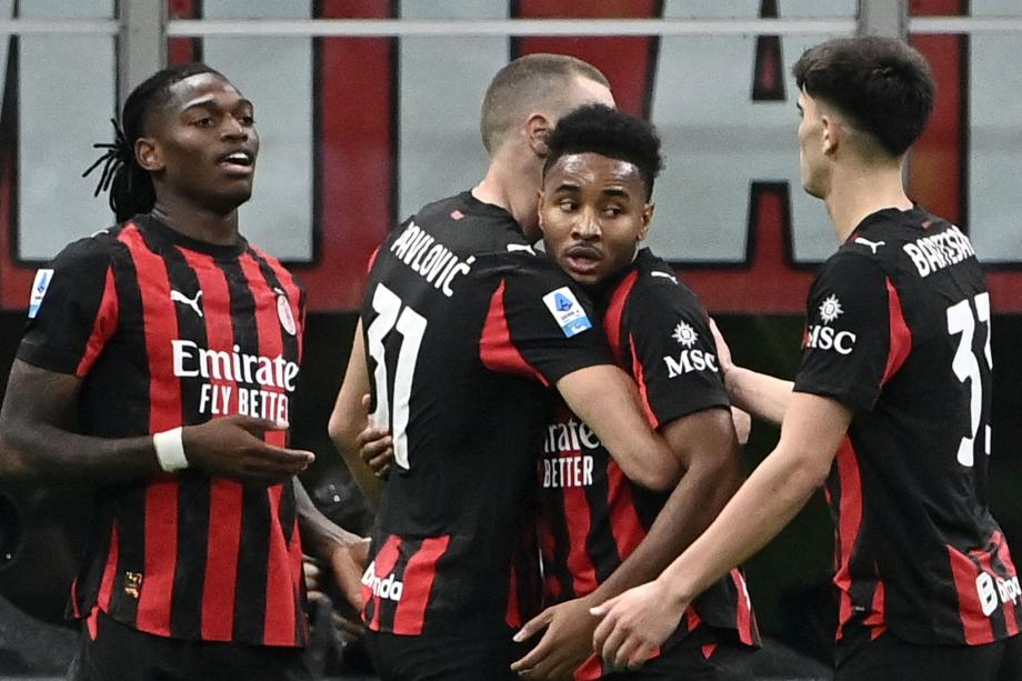 [图]帕夫洛维奇立功迪巴拉失点 AC米兰1-0胜罗马