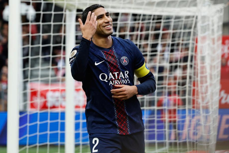 [图]法甲-阿什拉夫双响 巴黎圣日耳曼3-0布雷斯特